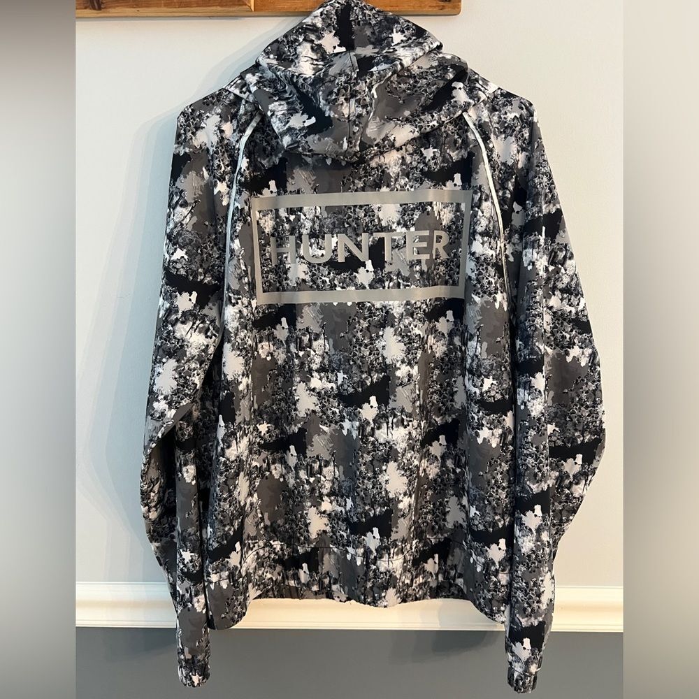Hunter Men's Lightweight Hooded Windbreaker Jacket Gray Camo Size M
